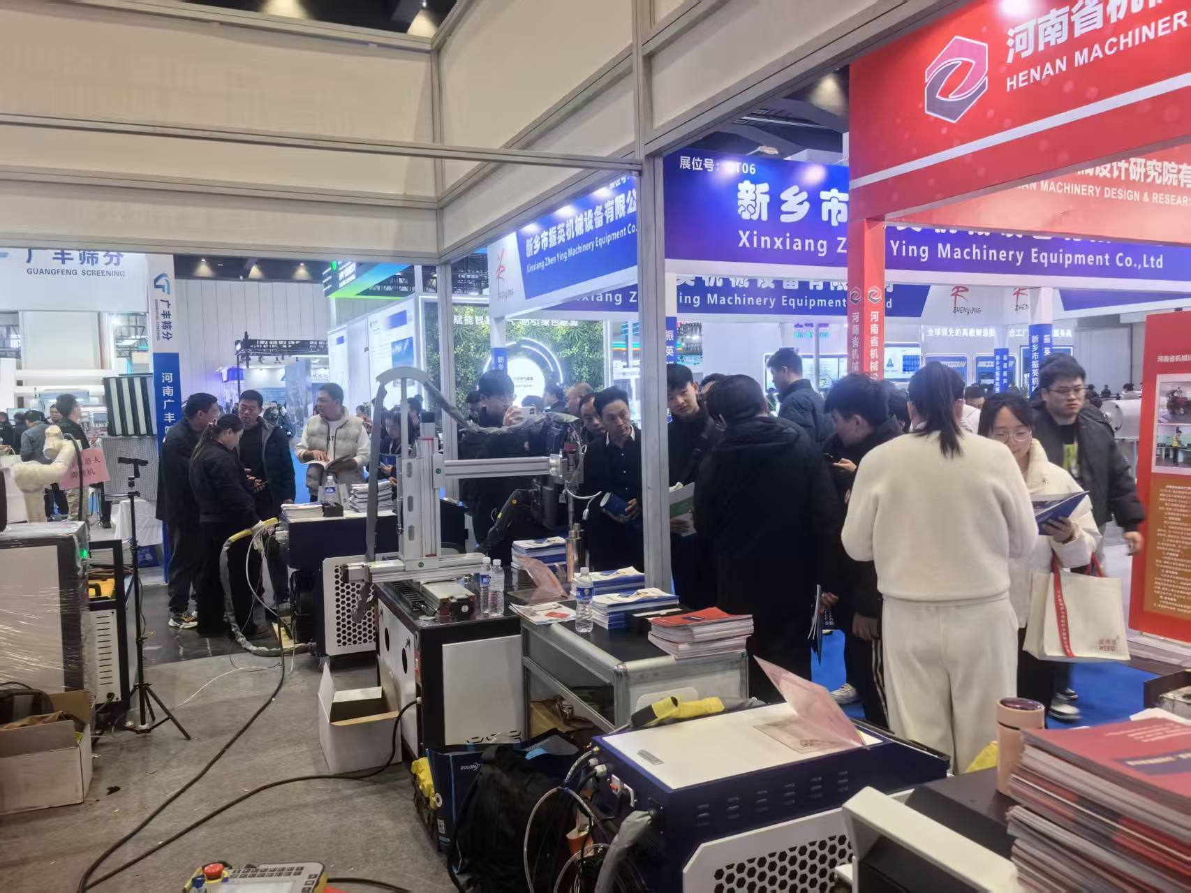 富盛昌激光-2025年11月郑州数字化与先进设备制造业展会现场图片5.jpg